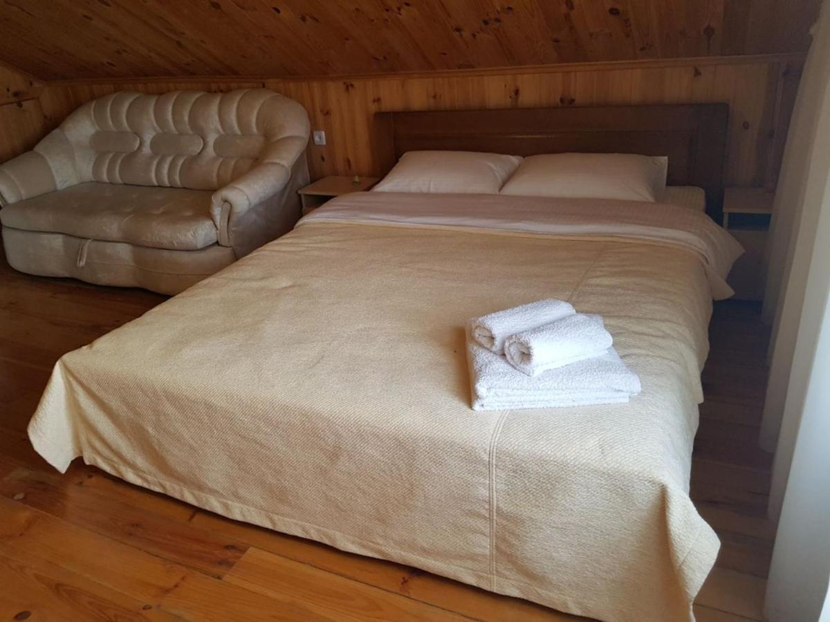 Hotel Барокко à Bilhorod-Dnistrovsʼkyy Extérieur photo