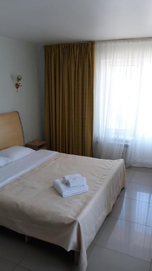 Hotel Барокко à Bilhorod-Dnistrovsʼkyy Extérieur photo